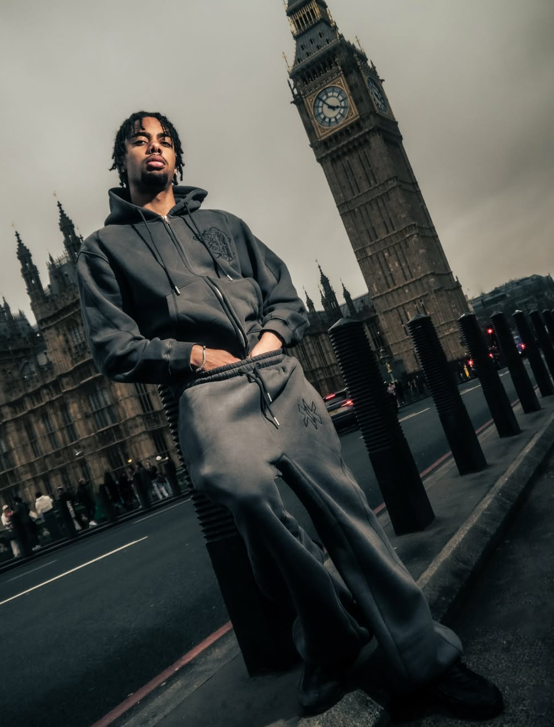 Sweatsuit Dark Grey  TRACKY COAT OF ARMS